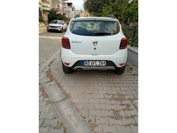 Sahibinden Dacia Sandero 0.9 TCe Stepway Easy-R 2020 Model 