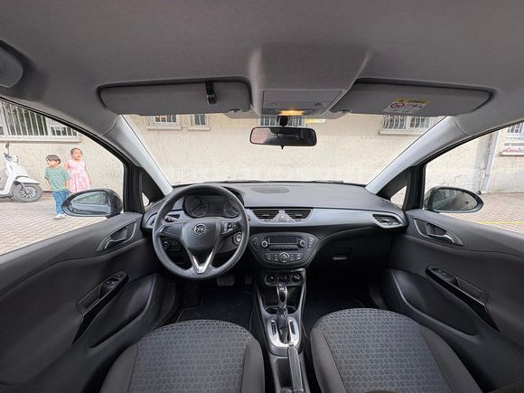 67.700km  2017  Otomatik Opel Corsa 1.4 Essentia