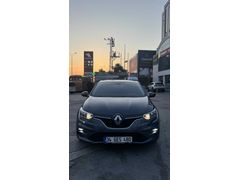 Sahibinden Renault Megane 1.5 Blue DCI Touch 2022 Model  82.000 km lansman renk 