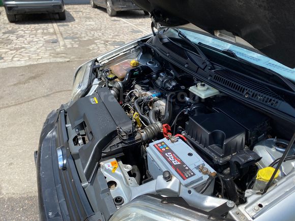 ÇALIŞIR YÜRÜR 2010 FORD CONNECT 1.8 TDCİ COMBİ