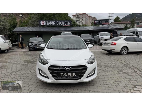 2015 HYUNDAİ İ30 1.6 CRDI STYLE CAM TAVAN OTOMATİK !