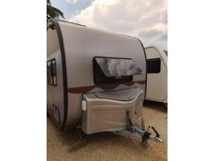 NEON KARAVAN SHOP DAN
