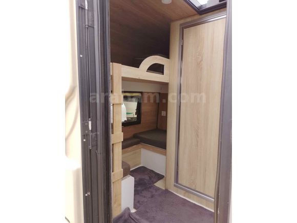 NEON KARAVAN SHOP DAN