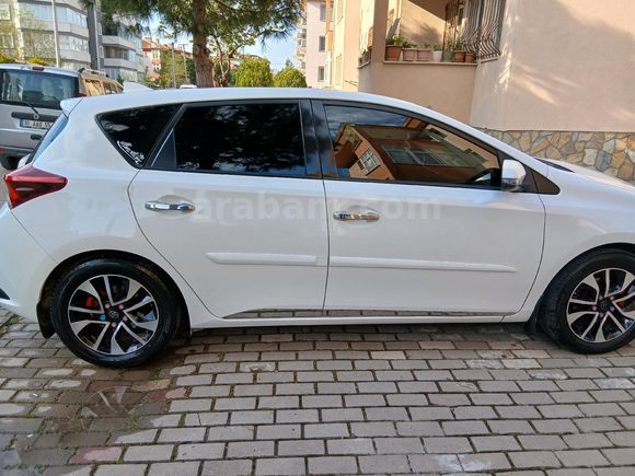 Sahibinden Toyota Auris 1.33 Life 2016 Model