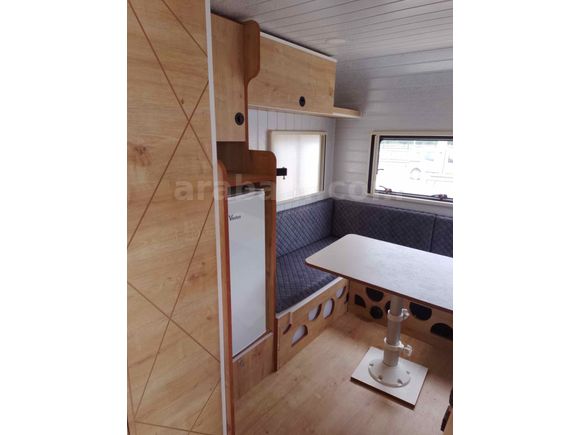NEON KARAVAN SHOP DAN