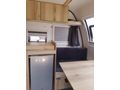 NEON KARAVAN SHOP DAN
