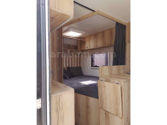 NEON KARAVAN SHOP DAN