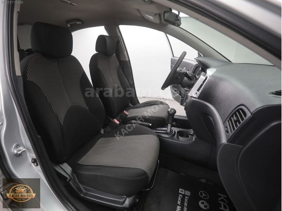 2012 Hyundai Accent Era 1.5 CRDI Mode Otomatik - 110 HP