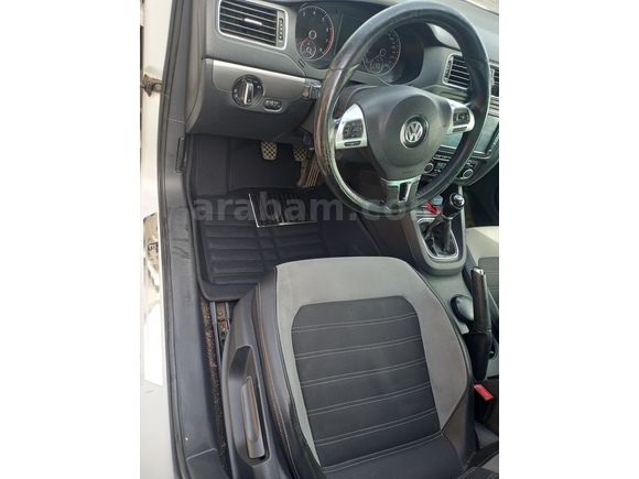 Sahibinden Volkswagen Jetta 1.2 TSi Highline 2012 Model