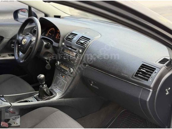 Sahibinden Toyota Avensis 1.6 Elegant 2009 Model 