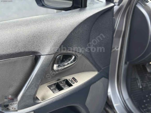 Sahibinden Toyota Avensis 1.6 Elegant 2009 Model 