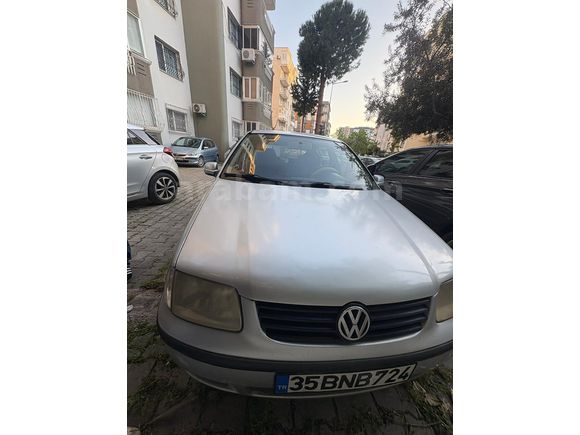 TEMİZ & EKONOMİK VOLKSWAGEN POLO 1.4 TDi SAHİBİNDEN AİLE ARACI