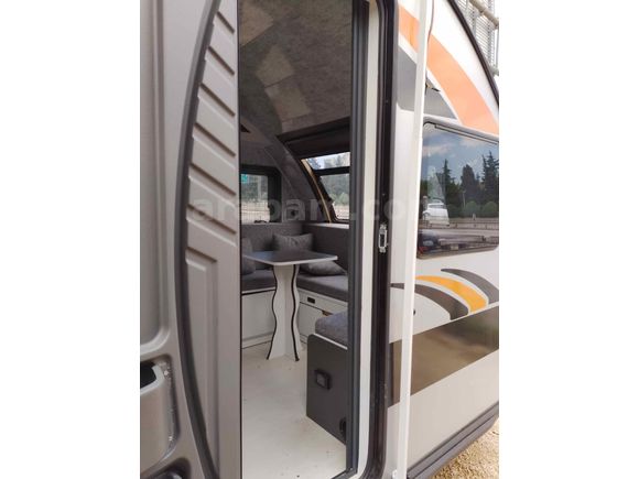 NEON KARAVAN SHOP DAN