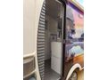 NEON KARAVAN SHOPDAN 