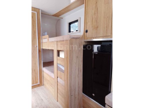 NEON KARAVAN SHOP DAN
