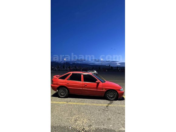  Ford Escort 1.8 CLX Sunrooflu 1999 Model 