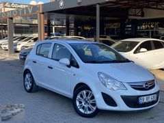 BEYAZSAKAL OTOMOTİVDEN HATASIZ BOYASIZ ORJİNAL KM CORSA