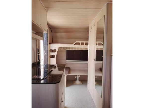 NEON KARAVAN SHOPDAN