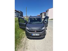 Sahibinden Fiat Doblo Combi 1.6 Multijet Trekking 2022 Model Tekirdağ 69.000 km Gri