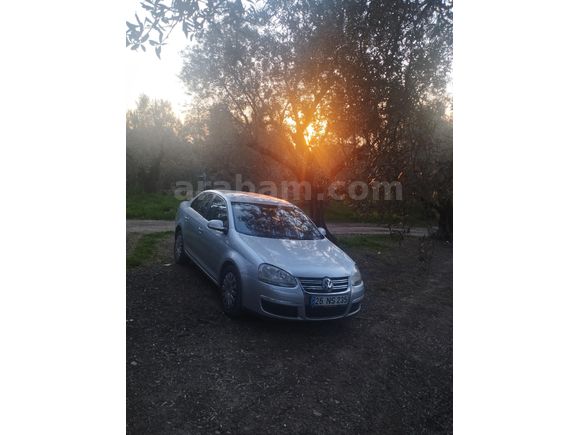 Sahibinden Volkswagen Jetta 1.6 Primeline 2006 Model  192.000 km Gri