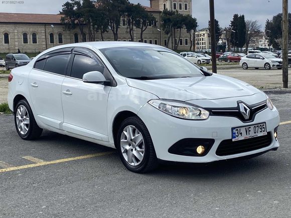 *OTOMATİK VİTES*1.5 DCİ TOUCH*KAPUT-TAVAN BOYASIZ*BAKIMLARI YENİ