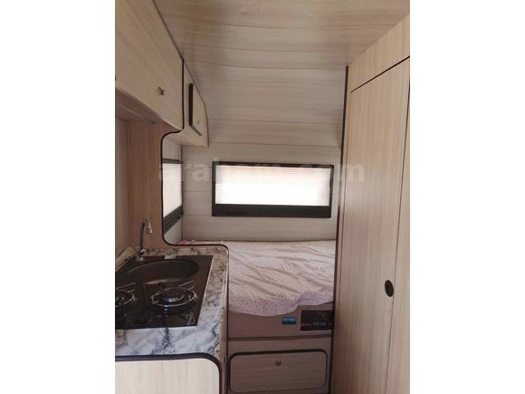 NEON KARAVAN SHOP DAN