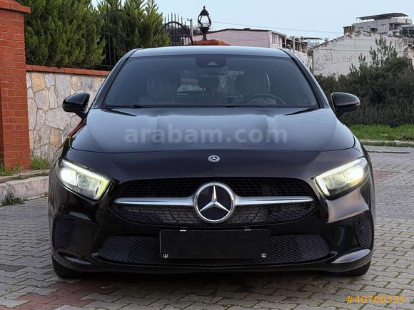 2019 MERCEDES A180d STYLE 7G-DCT