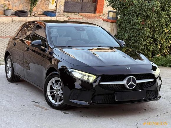 2019 MERCEDES A180d STYLE 7G-DCT