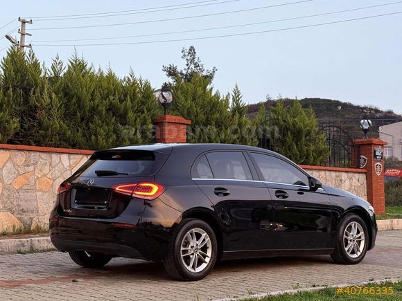 2019 MERCEDES A180d STYLE 7G-DCT