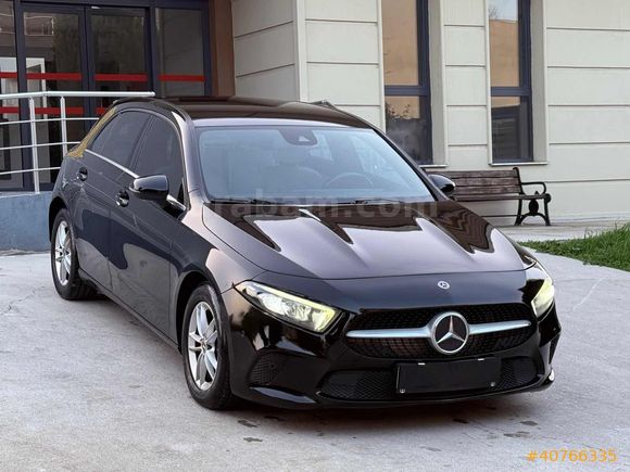 2019 MERCEDES A180d STYLE 7G-DCT