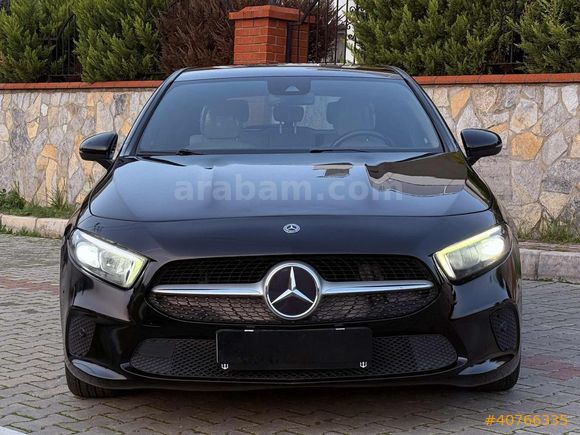 2019 MERCEDES A180d STYLE 7G-DCT