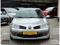 2006 Megane 1.6 Privilege Değişensiz Bakımlı KK 12 Taksit