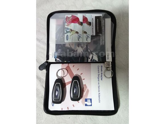 SAHİBİNDEN 72.000 DE  TEMİZ FORD CMAX