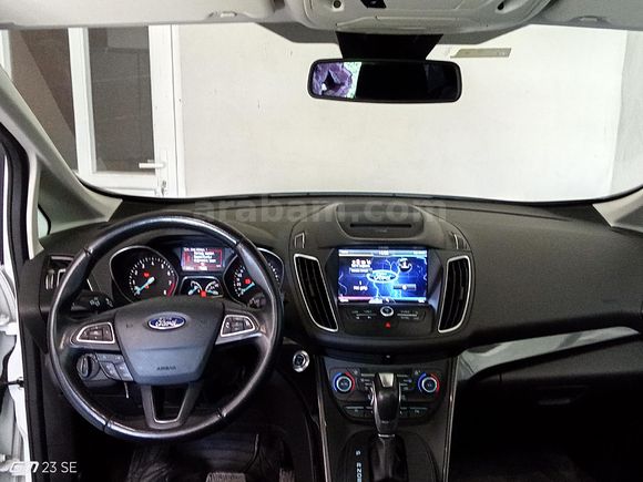 SAHİBİNDEN 72.000 DE  TEMİZ FORD CMAX