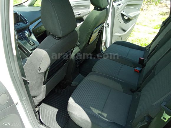 SAHİBİNDEN 72.000 DE  TEMİZ FORD CMAX