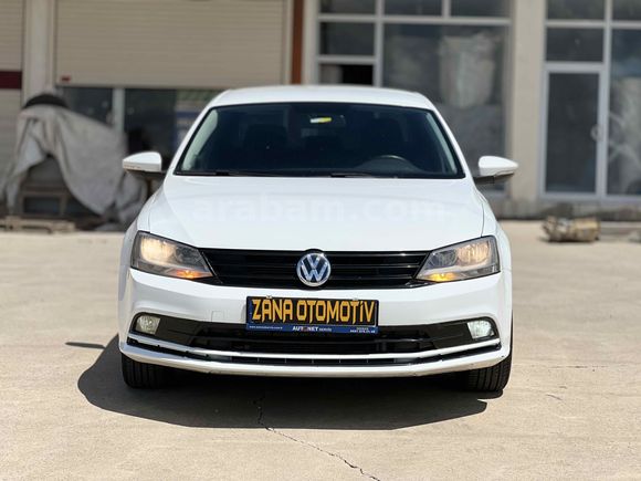 Sahibinden Volkswagen Jetta 1.6 TDi Trendline 2015 Model  205.000 km Beyaz