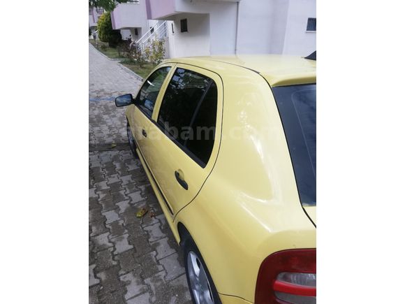 Sahibinden Skoda Fabia 1.4 Classic 2003 Model  255.000 km Sarı