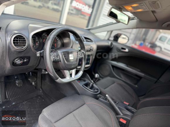 BOZOĞLU'DAN / 2012 LEON 1.4 TSİ ORJİNAL FR 2'BOYA HARİCİ HATASIZ