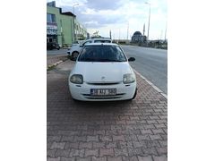 Sahibinden Renault Clio 1.4 RNA 2000 Model