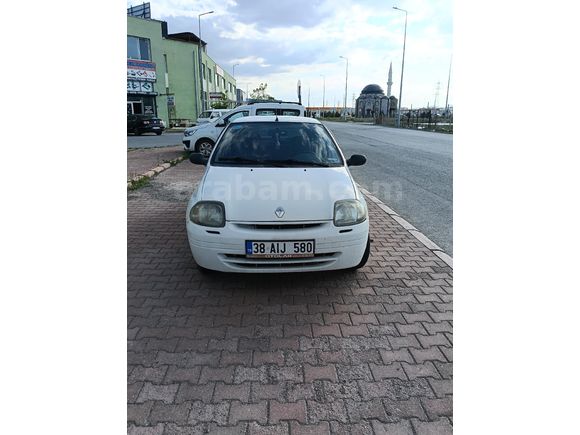 Sahibinden Renault Clio 1.4 RNA 2000 Model