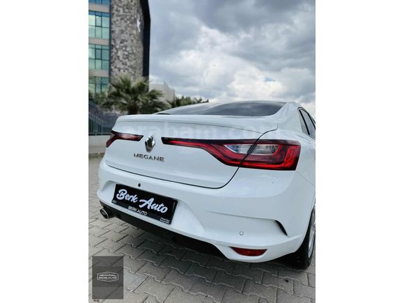 BERK AUTO'DAN-48 BİNDE-HATASIZ-BOYASIZ-KUSURSUZ MEGANE-4