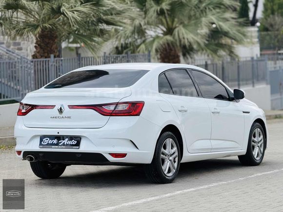 BERK AUTO'DAN-48 BİNDE-HATASIZ-BOYASIZ-KUSURSUZ MEGANE-4