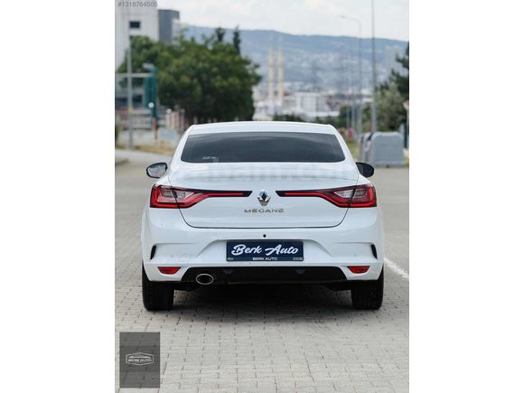 BERK AUTO'DAN-48 BİNDE-HATASIZ-BOYASIZ-KUSURSUZ MEGANE-4