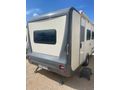 NEON KARAVAN SHOPDAN
