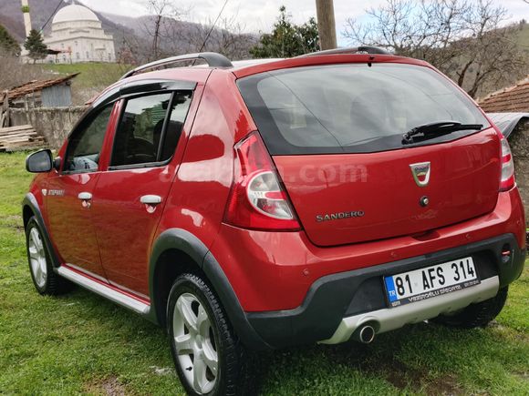 Sahibinden Dacia Sandero 1.6 Stepway 2012 Model