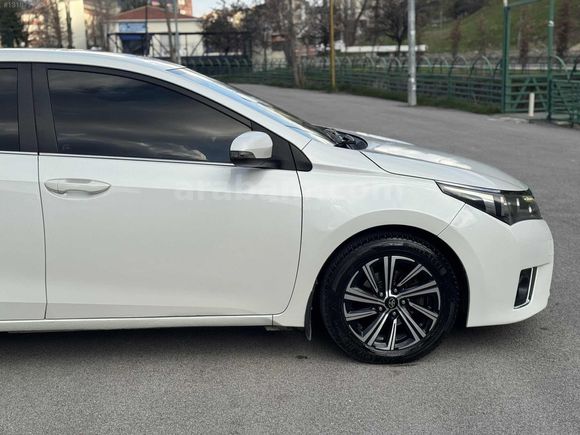 2014 MODEL TOYOTA COROLLA 1.4 DİZEL OTOMATİK HATASIZ