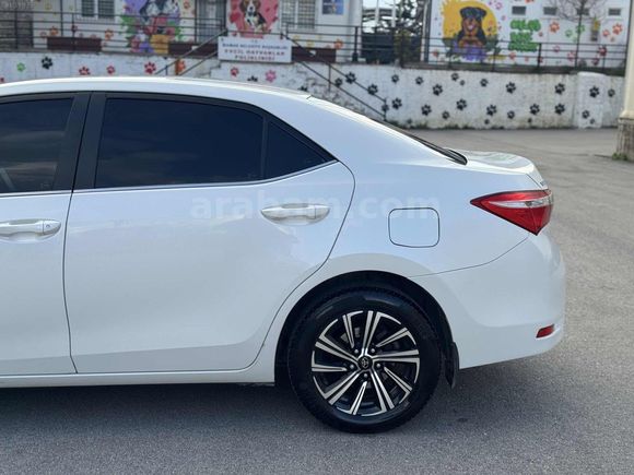 2014 MODEL TOYOTA COROLLA 1.4 DİZEL OTOMATİK HATASIZ