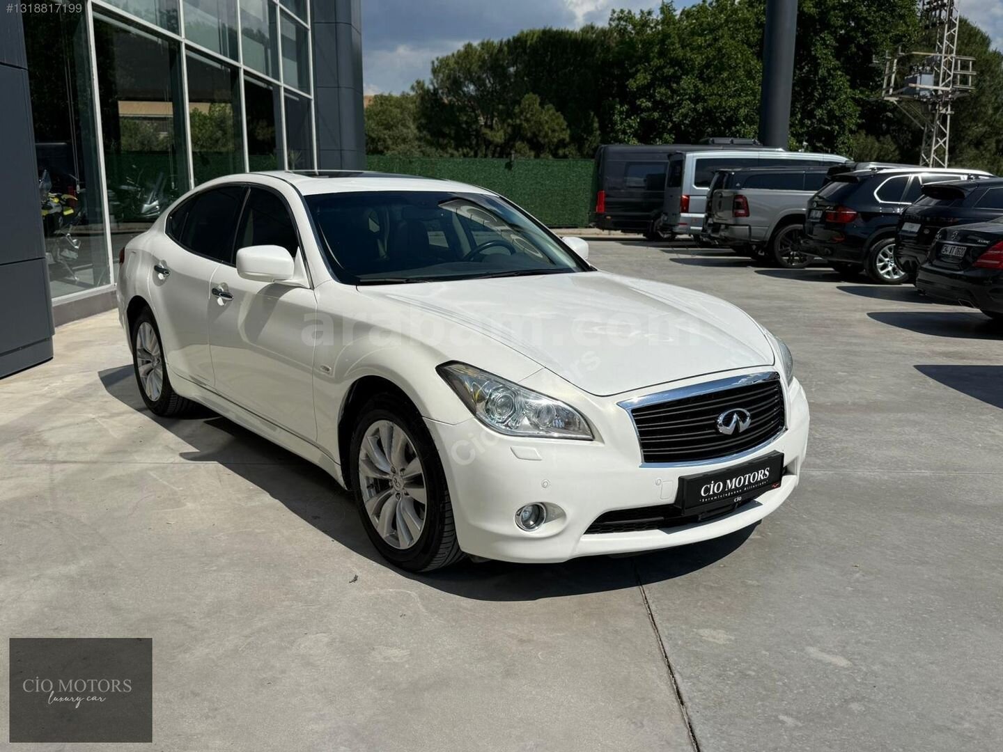 Galeriden Infiniti M M30d 2011 Model İzmir 129.000 km Beyaz 3