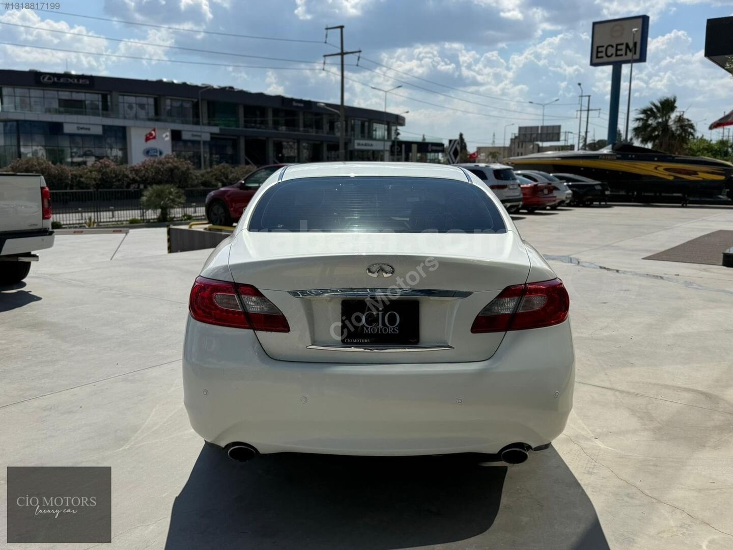 Galeriden Infiniti M M30d 2011 Model İzmir 129.000 km Beyaz 7