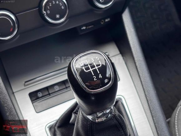 2017 BOYASIZ!! 129 bin km Servis Bakımlı 1.2 TSI MAKYAJLI KASA